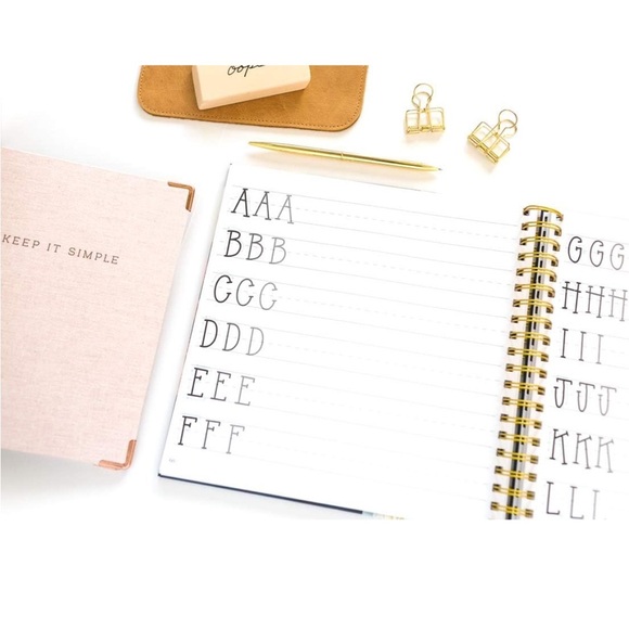 Brand New Calligraphy Book Pretty Simple Lettering - Picture 4 of 10